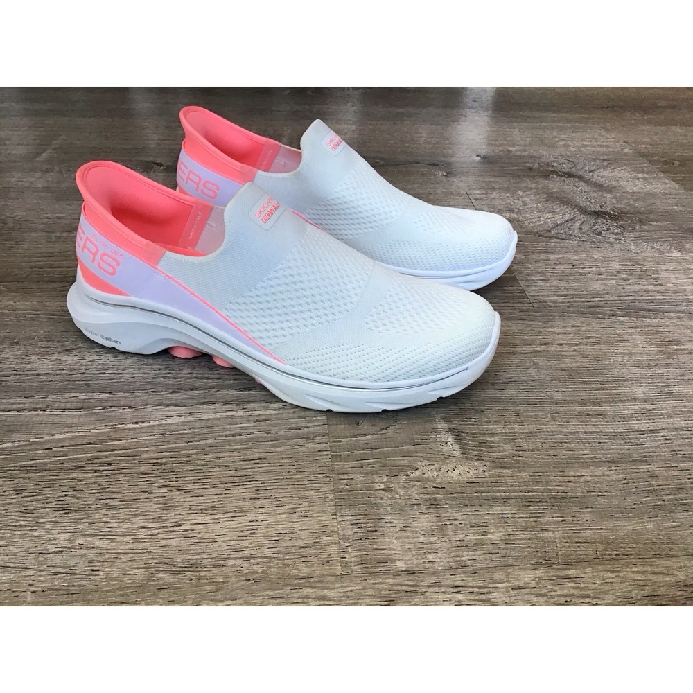 Skechers GO WALK 7 Mia 125231 Women's Size 9.5 Hands Free Slip-in Shoe White